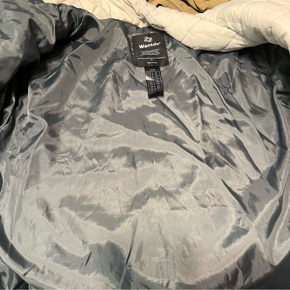 Wantdo Women’s Puffer Jacket - Picture 7 of 9